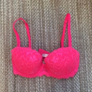 Victoria’s Secret PINK bra